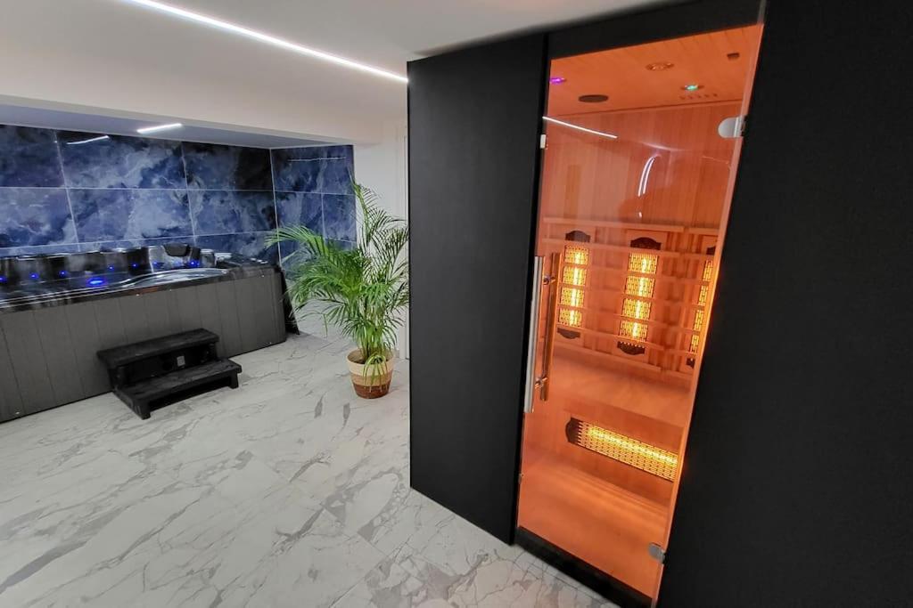 A O G Prestige Relax Max Spa Sauna Algolsheim Dış mekan fotoğraf